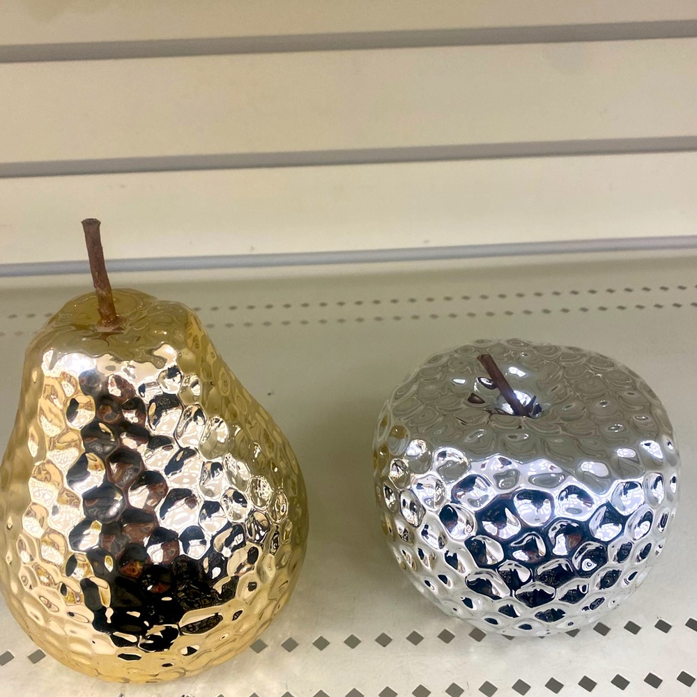Pear & Apple decor